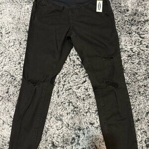 Classic Black Women's Maternity Skinny Jeans